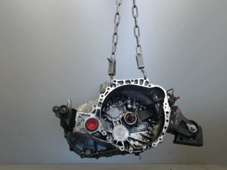 BOITE A VITESSE MECANIQUE TOYOTA AURIS 2.0 D-4D 