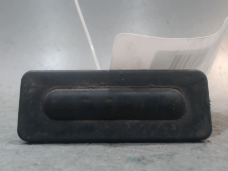 POIGNEE EXTERIEURE HAYON PEUGEOT 208