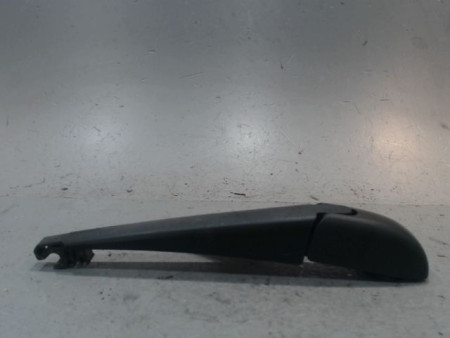BRAS ESSUIE-GLACE ARRIERE TOYOTA AURIS