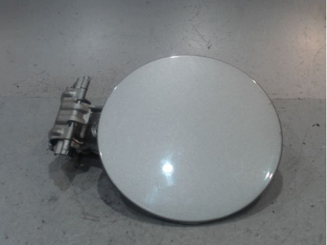 VOLET DE TRAPPE CARBURANT TOYOTA AURIS
