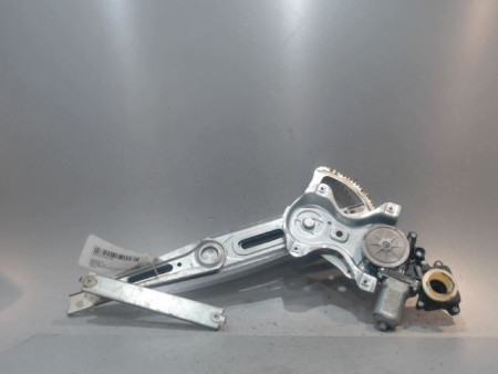 MECANISME+MOTEUR LEVE-GLACE AVANT DROIT TOYOTA AURIS