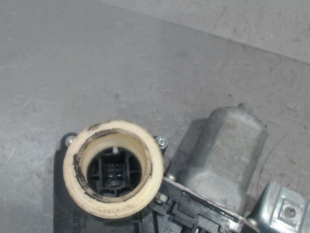 MECANISME+MOTEUR LEVE-GLACE AVANT DROIT TOYOTA AURIS