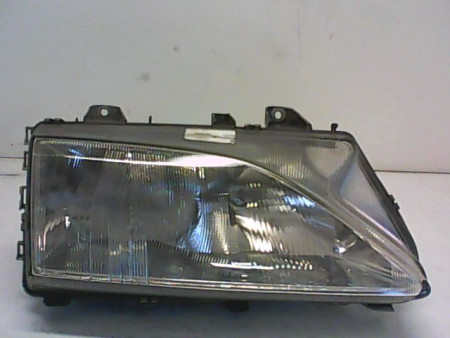 PHARE DROIT PEUGEOT 806