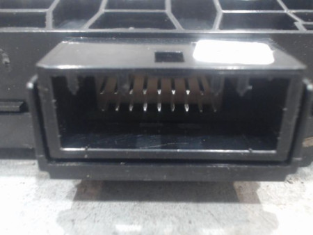 BOUTON DE WARNING DACIA DUSTER