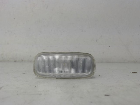 REPETITEUR AILE GAUCHE AUDI A2