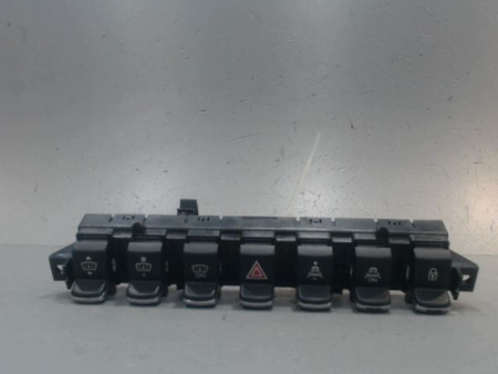 BOUTON DE WARNING PEUGEOT 3008