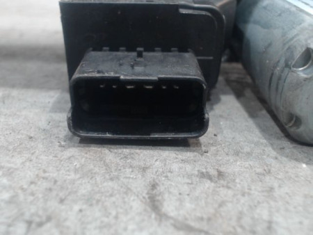 MECANISME+MOTEUR LEVE-GLACE ARRIERE GAUCHE PEUGEOT 2008