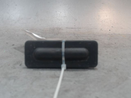 POIGNEE EXTERIEURE HAYON PEUGEOT 2008