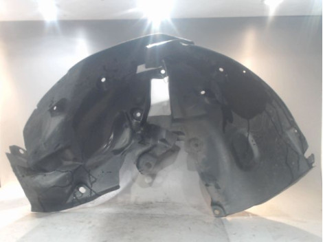 PARE-BOUE AVANT DROIT RENAULT MEGANE