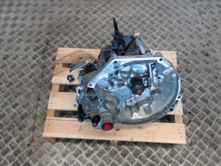 BOITE A VITESSE MECANIQUE PEUGEOT 206 1.4 i