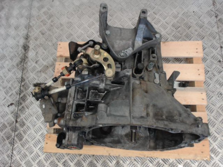 BOITE A VITESSE MECANIQUE PEUGEOT 407 2.0 HDi 135