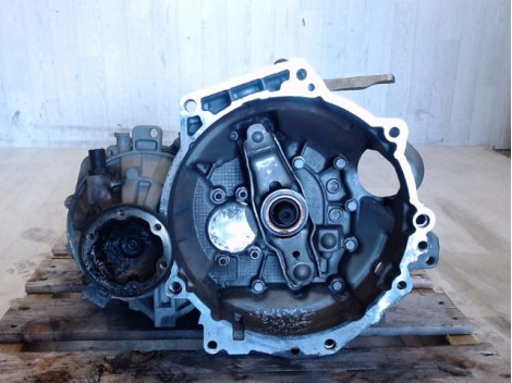 BOITE A VITESSE MECANIQUE VOLKSWAGEN POLO 1.6 TDI