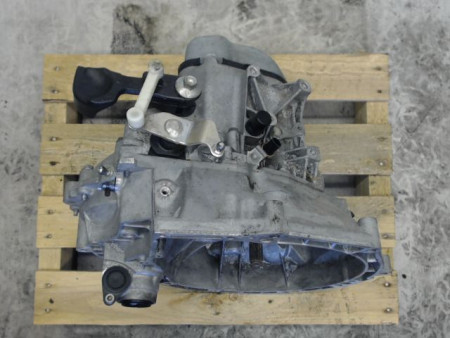 BOITE A VITESSE MECANIQUE PEUGEOT 208 1.2 VTI 82
