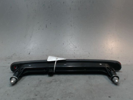 FEUX STOP SUPPLEMENTAIRE SUZUKI SWIFT