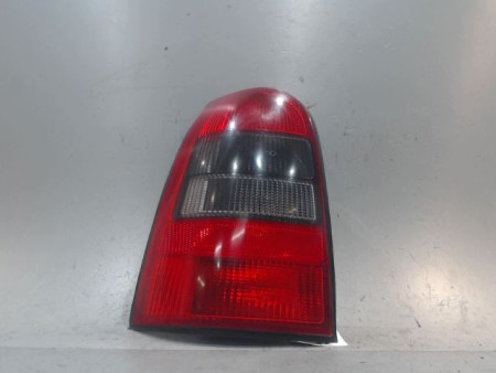 FEU ARRIERE GAUCHE  OPEL VECTRA