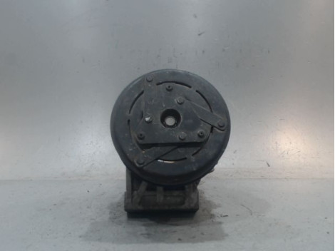 COMPRESSEUR AIR CONDITIONNE DACIA SANDERO