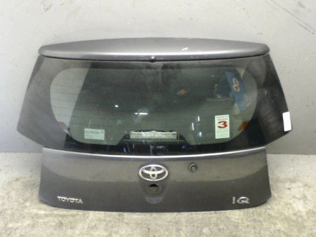HAYON TOYOTA IQ