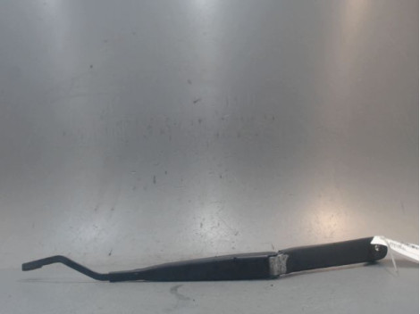 BRAS ESSUIE-GLACE AVANT DROIT SUZUKI SWIFT