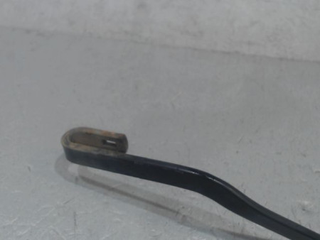 BRAS ESSUIE-GLACE AVANT DROIT SUZUKI SWIFT