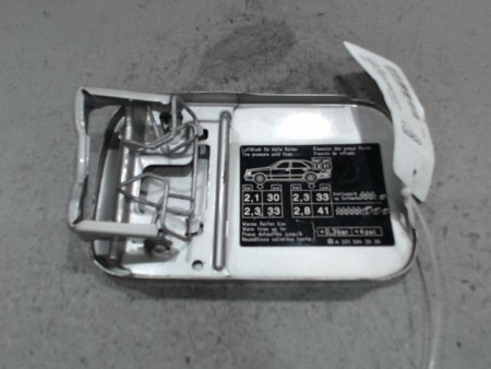 VOLET DE TRAPPE CARBURANT MERCEDES C220