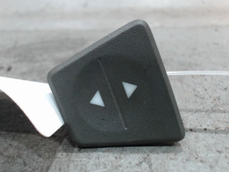 COMMANDE LEVE-GLACE PORTE AVD FIAT PANDA
