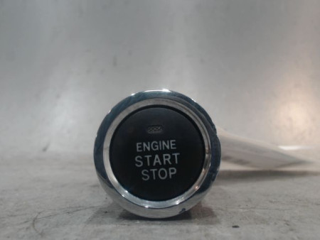 BOUTON DE DEMARRAGE TOYOTA IQ