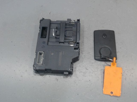 LECTEUR DE CARTE RENAULT CLIO