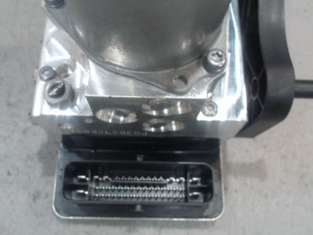 UNITE HYDRAULIQUE ABS MERCEDES GLC