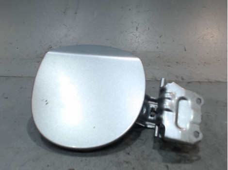 VOLET DE TRAPPE CARBURANT TOYOTA YARIS CRO