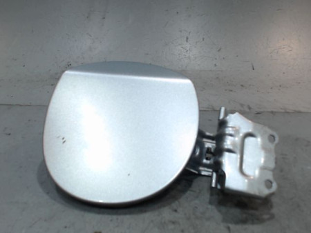 VOLET DE TRAPPE CARBURANT TOYOTA YARIS CRO