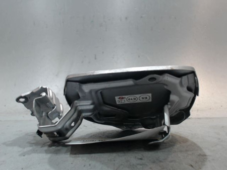 VOLET DE TRAPPE CARBURANT TOYOTA YARIS CRO