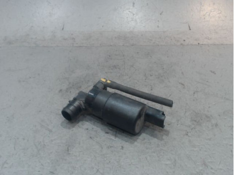 POMPE LAVE-GLACE AVANT TOYOTA AYGO