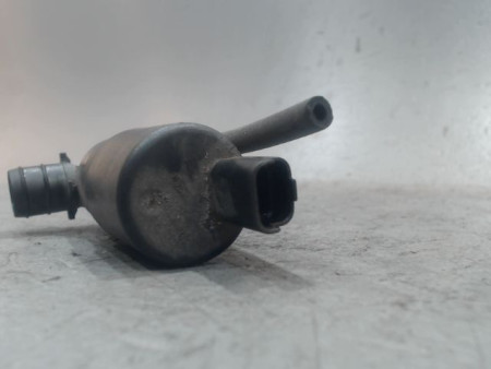 POMPE LAVE-GLACE AVANT TOYOTA AYGO