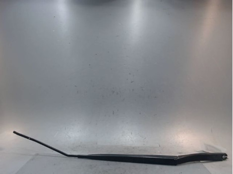 BRAS ESSUIE-GLACE AVANT DROIT RENAULT CLIO