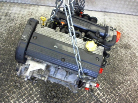MOTEUR ESSENCE M.G. ZR 105