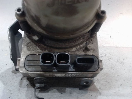 POMPE DIRECTION ASSISTEE DACIA SANDERO