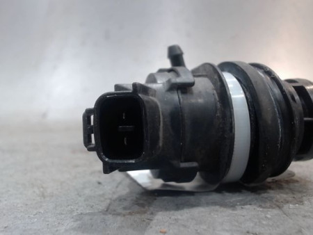 POMPE LAVE-GLACE AVANT MAZDA 3