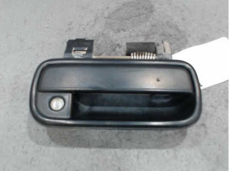 POIGNEE EXTERIEURE PORTE AVANT DROIT TOYOTA HILUX