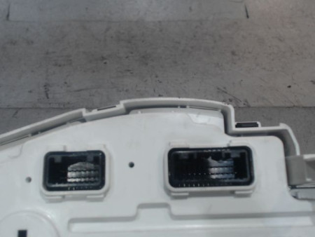 BLOC COMPTEURS TOYOTA IQ