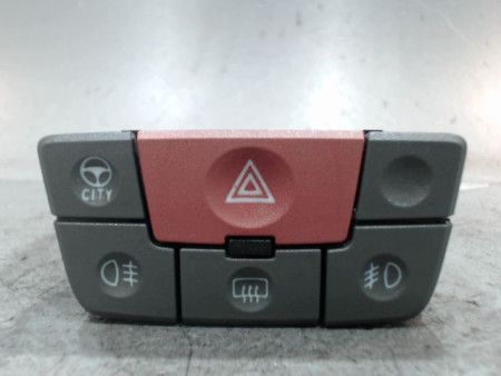 BOUTON DE WARNING FIAT PANDA