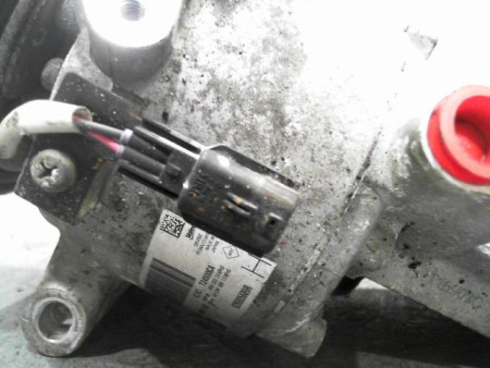 COMPRESSEUR AIR CONDITIONNE DACIA SANDERO