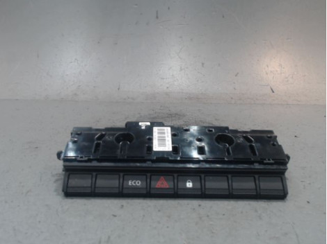 BOUTON DE WARNING RENAULT ZOE