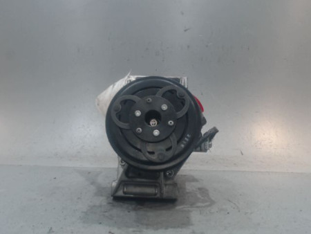 COMPRESSEUR AIR CONDITIONNE DACIA SANDERO