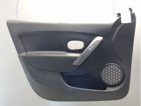 GARNITURE PORTE AVANT GAUCHE DACIA SANDERO