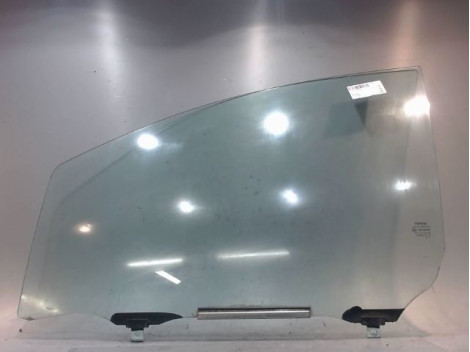 GLACE PORTE AVG TOYOTA YARIS