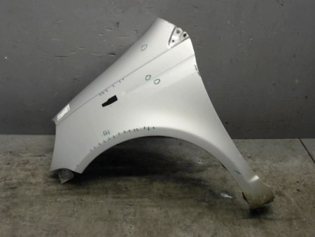 AILE AVANT GAUCHE TOYOTA YARIS