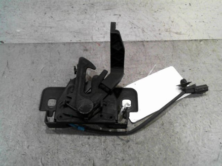 SERRURE CAPOT DACIA SANDERO