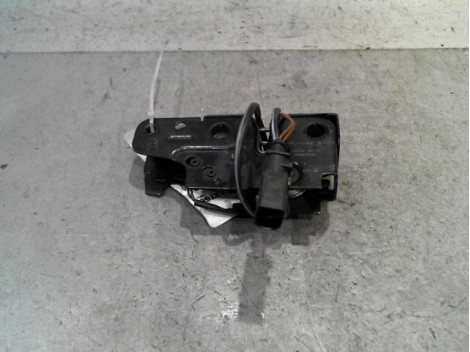 SERRURE CAPOT AUDI A3