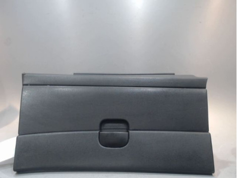 BOITE A GANTS NISSAN QASHQAI