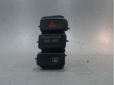 BOUTON DE WARNING VOLKSWAGEN UP